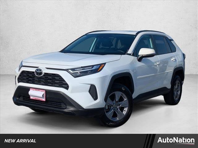 2024 Toyota RAV4 XLE FWD