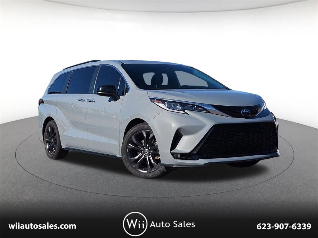 2024 Toyota Sienna XSE 7-Passenger FWD