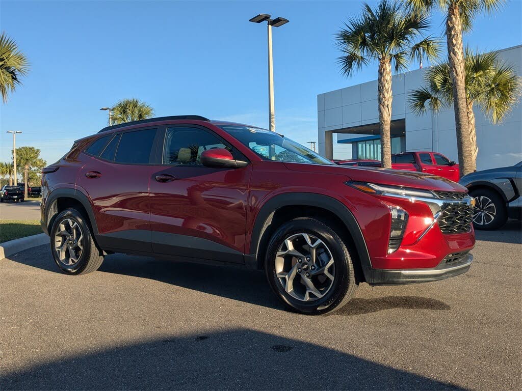 2025 Chevrolet Trax LT FWD