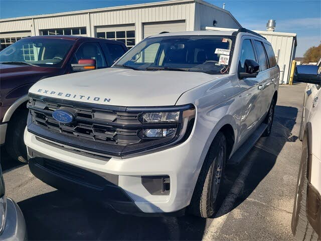 2025 Ford Expedition Active 4WD