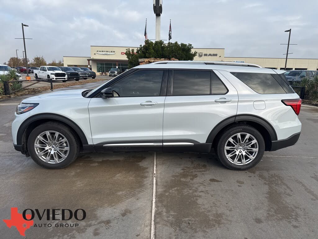 2025 Ford Explorer Platinum RWD