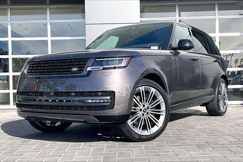 2025 Land Rover Range Rover P400 SE LWB AWD