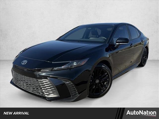 2025 Toyota Camry SE FWD