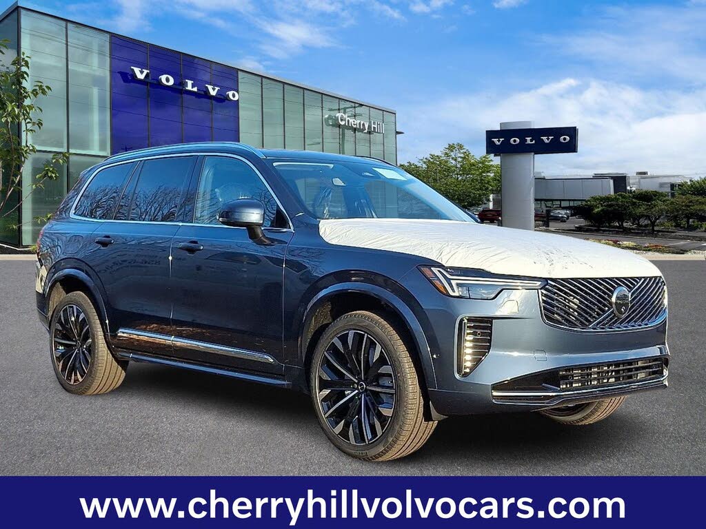 2026 Volvo XC90 B5 Plus 7-Passenger AWD