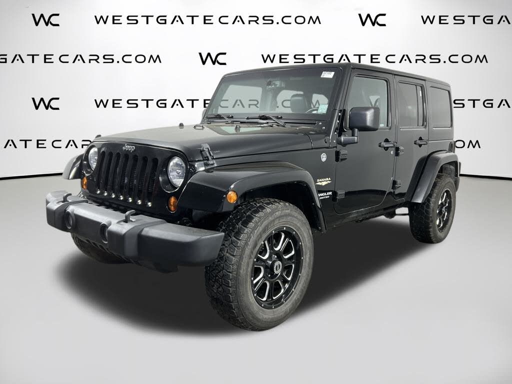 2013 Jeep Wrangler Unlimited Sahara 4WD