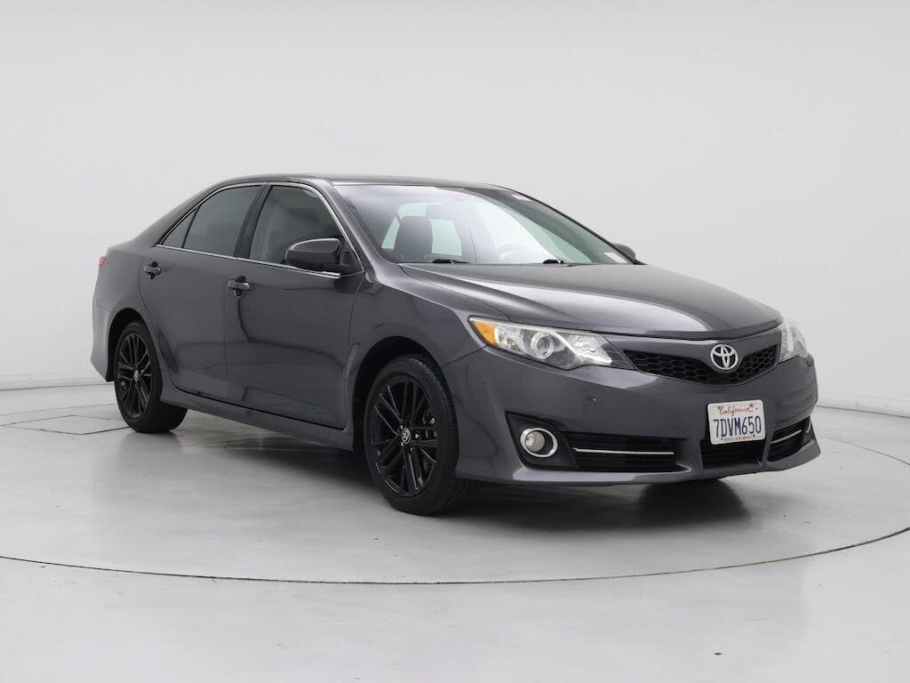 2014 Toyota Camry SE V6