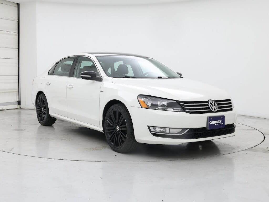 2015 Volkswagen Passat Sport