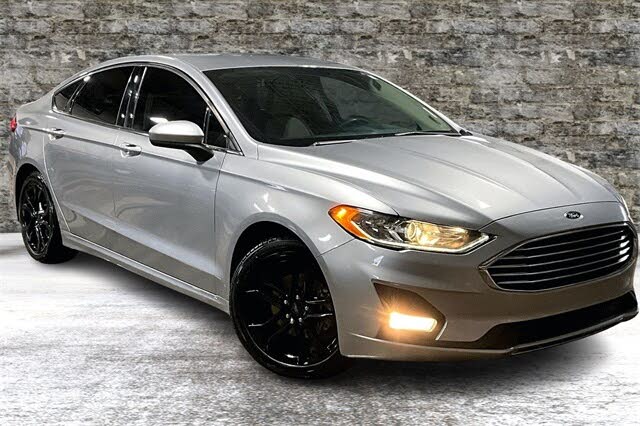 2020 Ford Fusion SE FWD