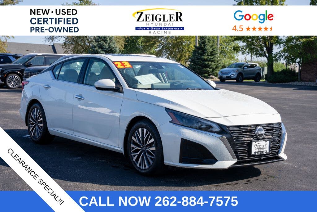 2023 Nissan Altima 2.5 SV FWD