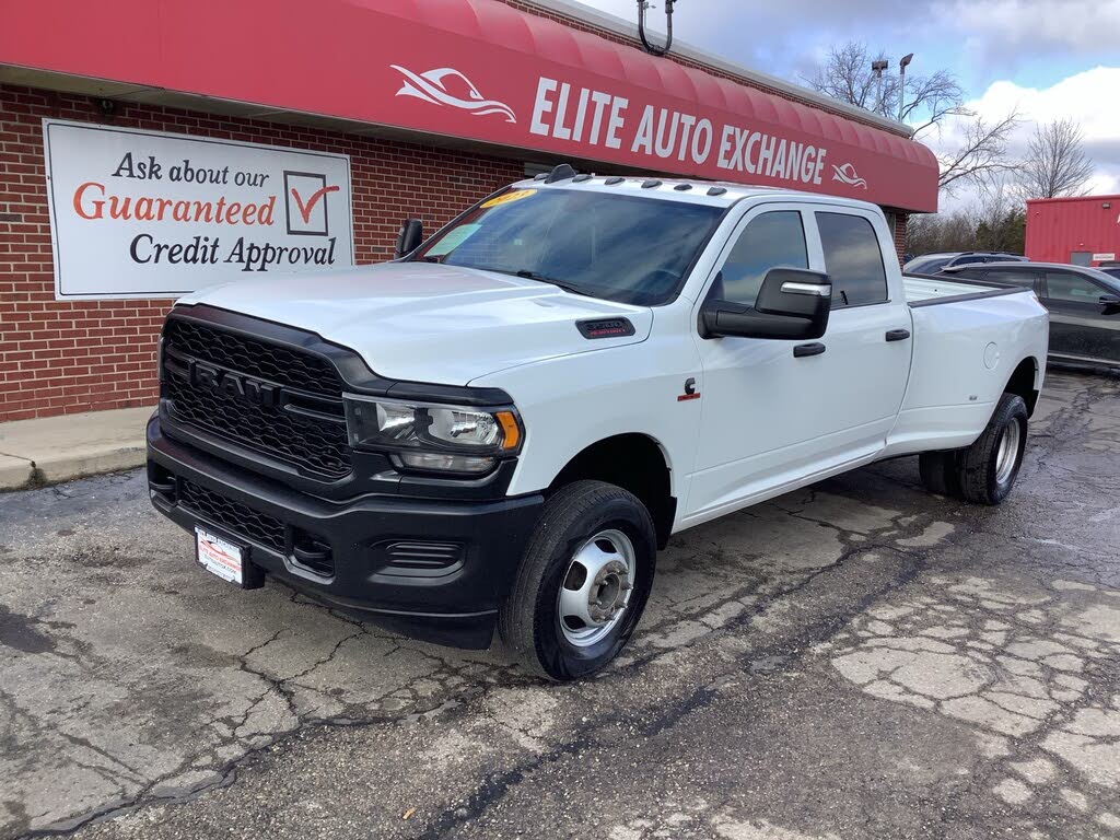 2023 RAM 3500 Tradesman Crew Cab LB DRW 4WD