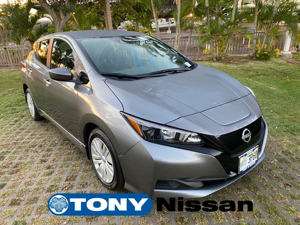 2024 Nissan LEAF S FWD