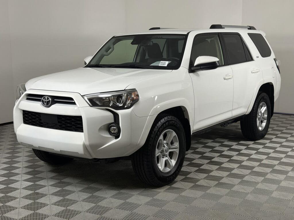 2024 Toyota 4Runner SR5 RWD