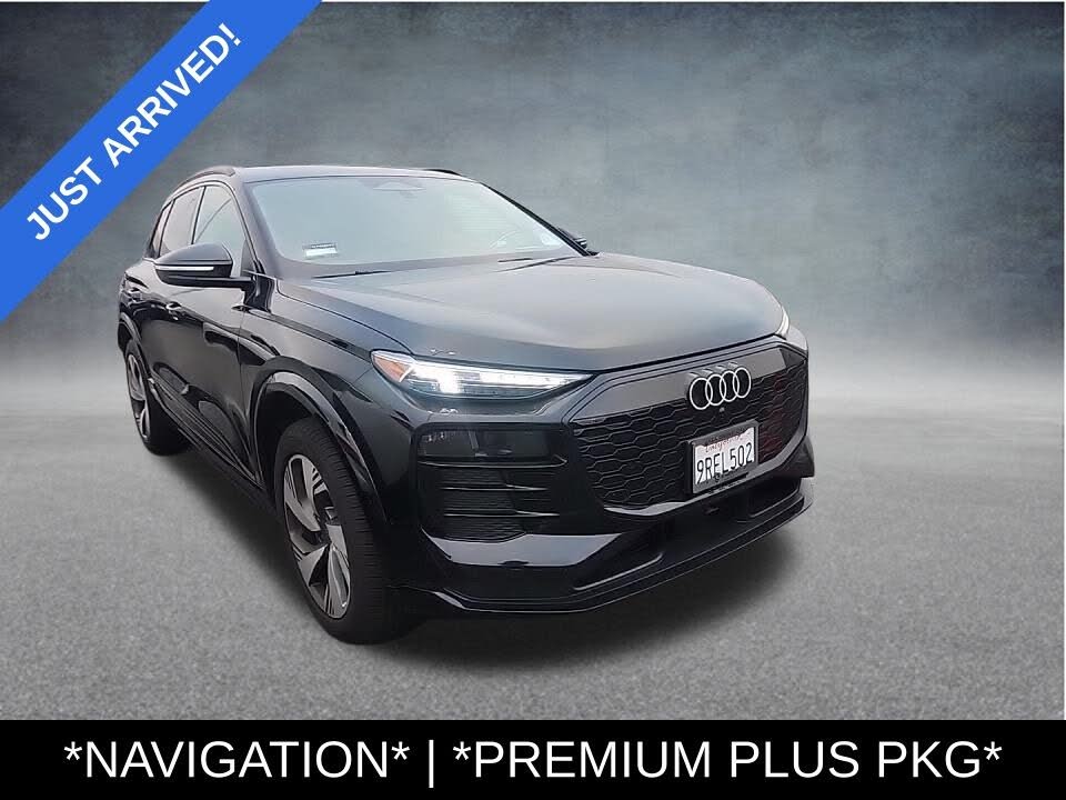2025 Audi Q6 e-tron quattro Premium Plus