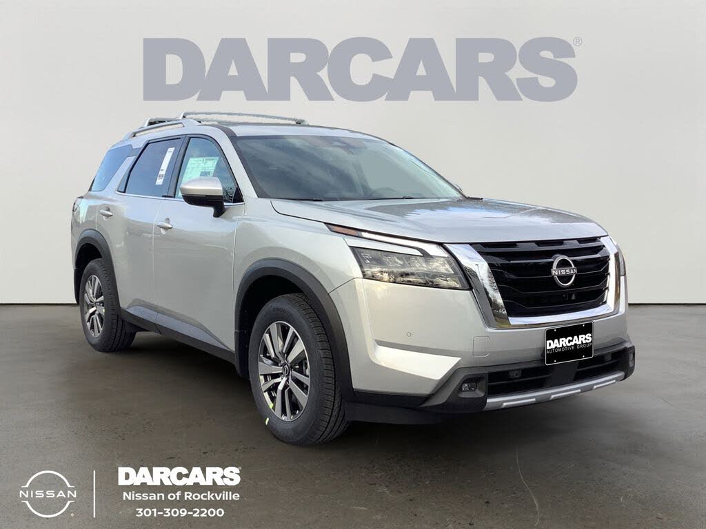 2025 Nissan Pathfinder SL 4WD