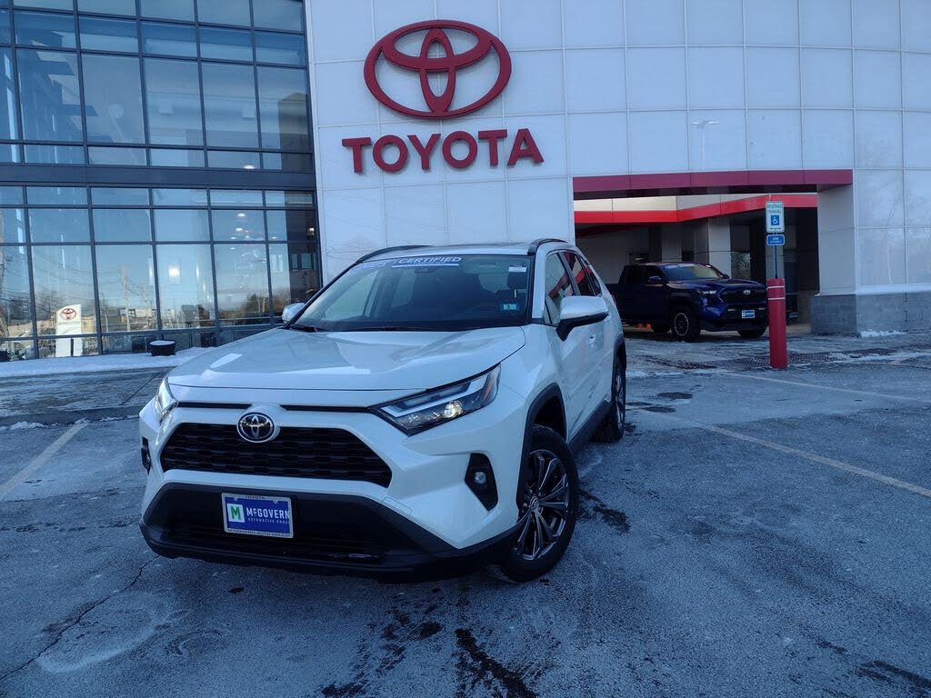 2025 Toyota RAV4 Hybrid XLE Premium AWD