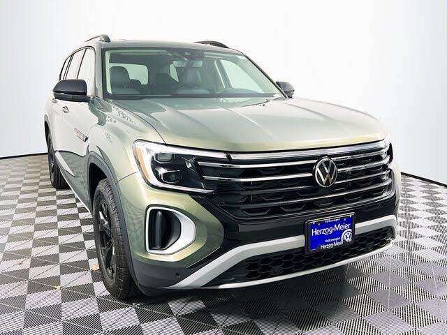 2025 Volkswagen Atlas Peak Edition 4Motion