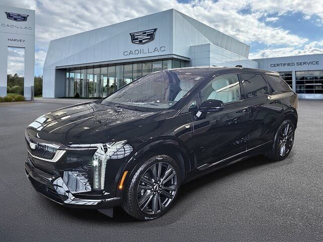 2026 Cadillac OPTIQ Premium Sport AWD