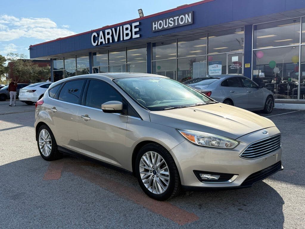 2017 Ford Focus Titanium Hatchback