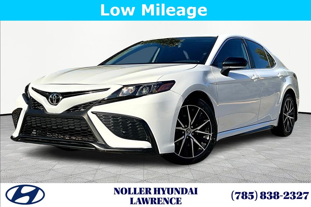 2023 Toyota Camry SE FWD