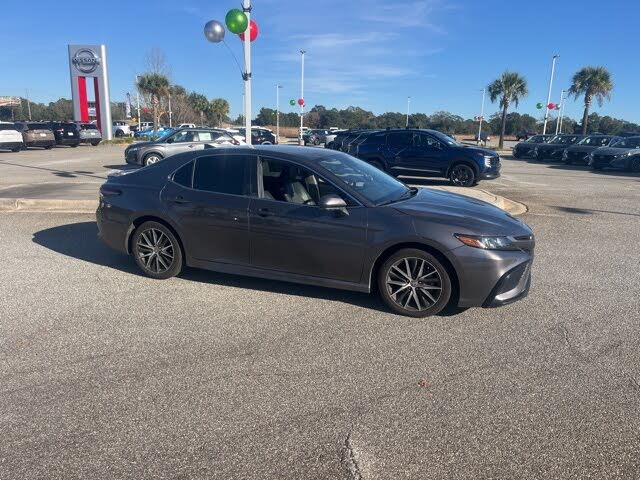 2024 Toyota Camry SE FWD