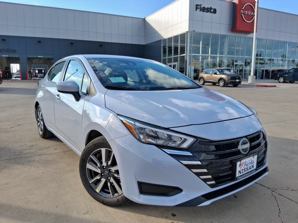 2025 Nissan Versa SV FWD
