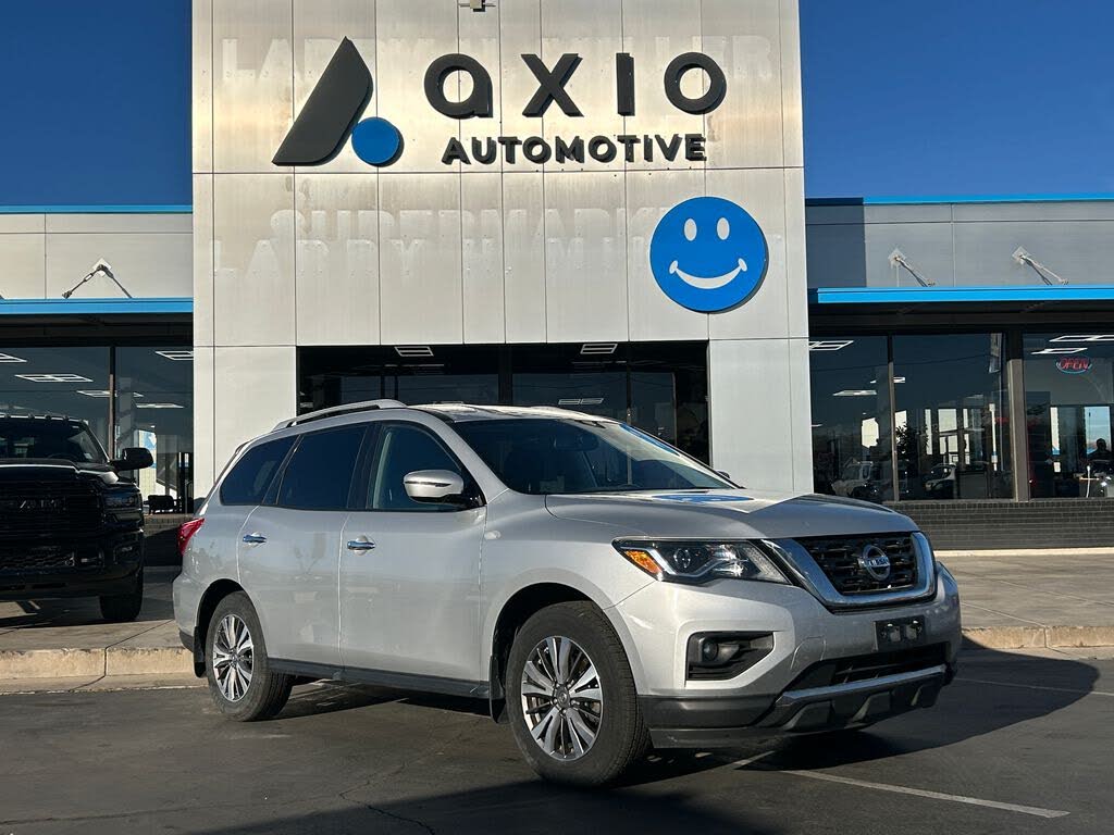 2017 Nissan Pathfinder SV 4WD
