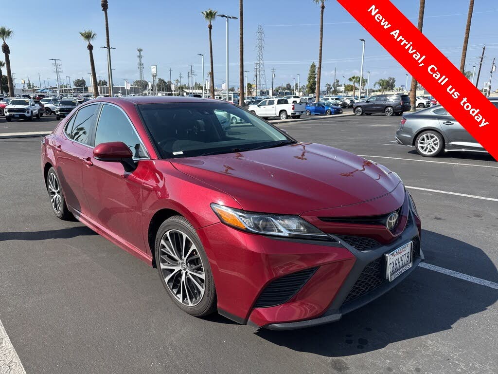 2018 Toyota Camry SE