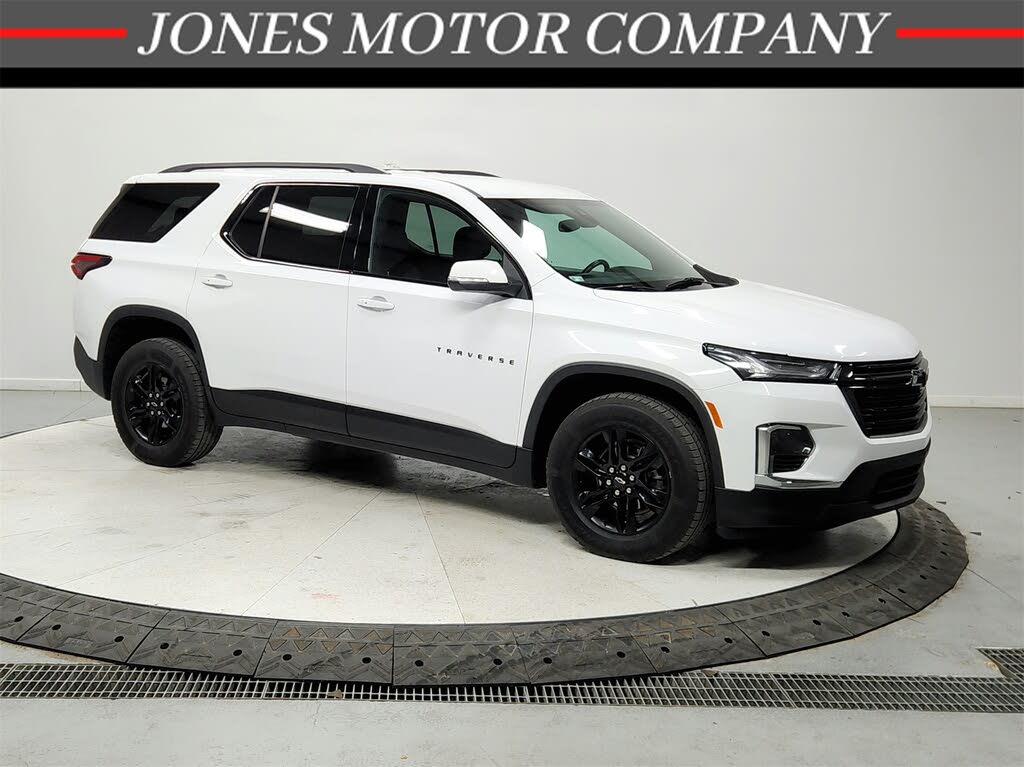 2022 Chevrolet Traverse LT Leather FWD