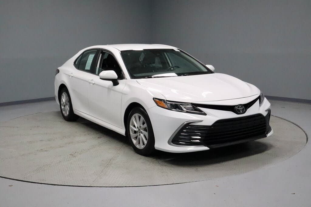 2023 Toyota Camry LE FWD
