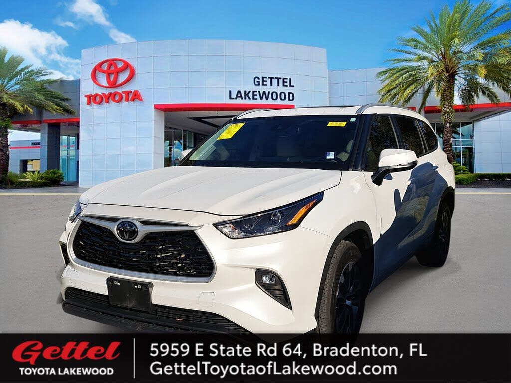 2023 Toyota Highlander XLE FWD