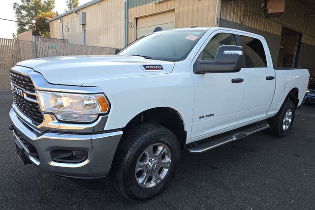 2024 RAM 2500 Big Horn Crew Cab 4WD