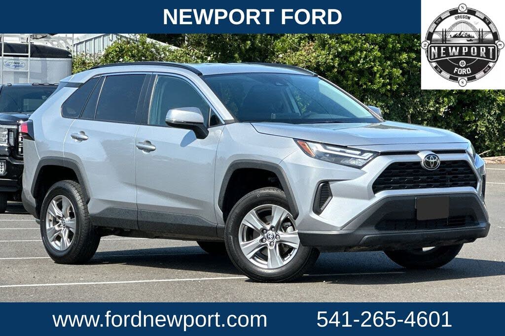 2024 Toyota RAV4 XLE FWD