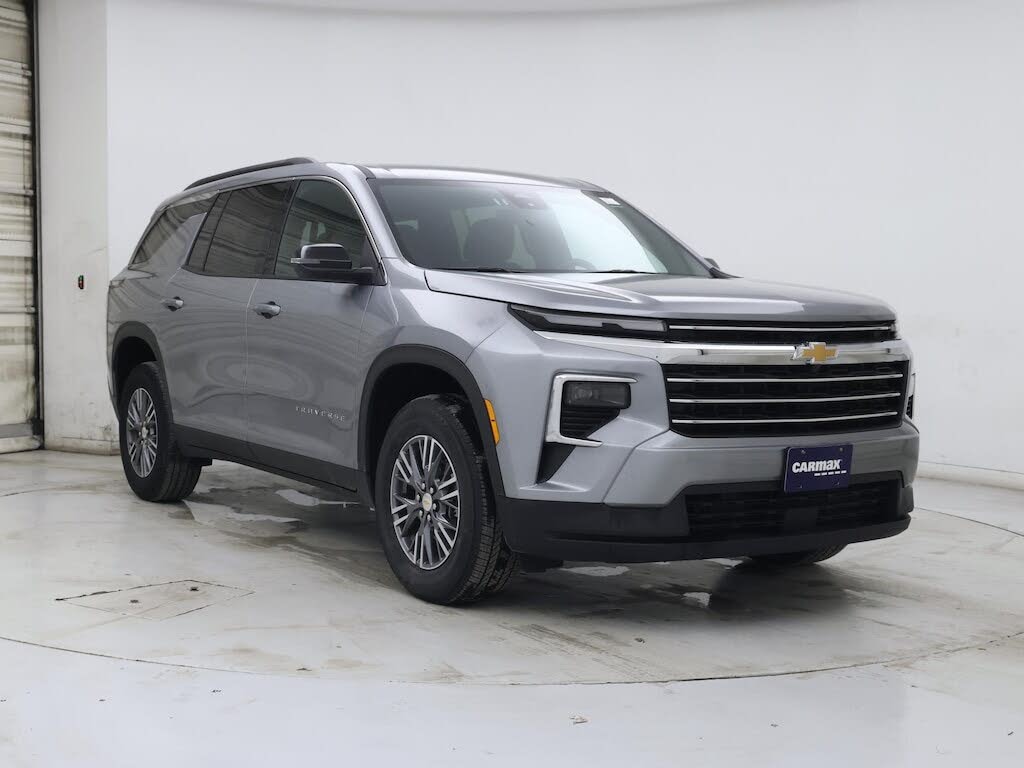 2025 Chevrolet Traverse LT FWD