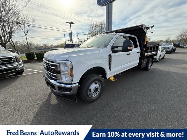 2025 Ford F-350 Super Duty Chassis XL Crew Cab DRW 4WD