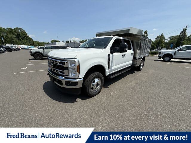 2025 Ford F-350 Super Duty Chassis XL Crew Cab DRW 4WD