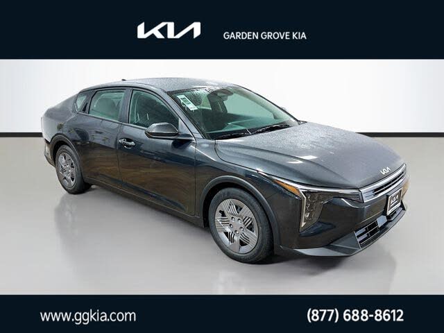 2025 Kia K4 LX FWD