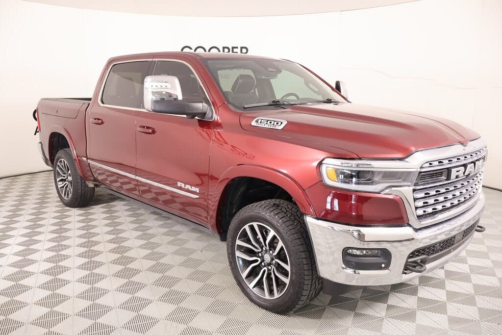2025 RAM 1500 Limited Crew Cab 4WD
