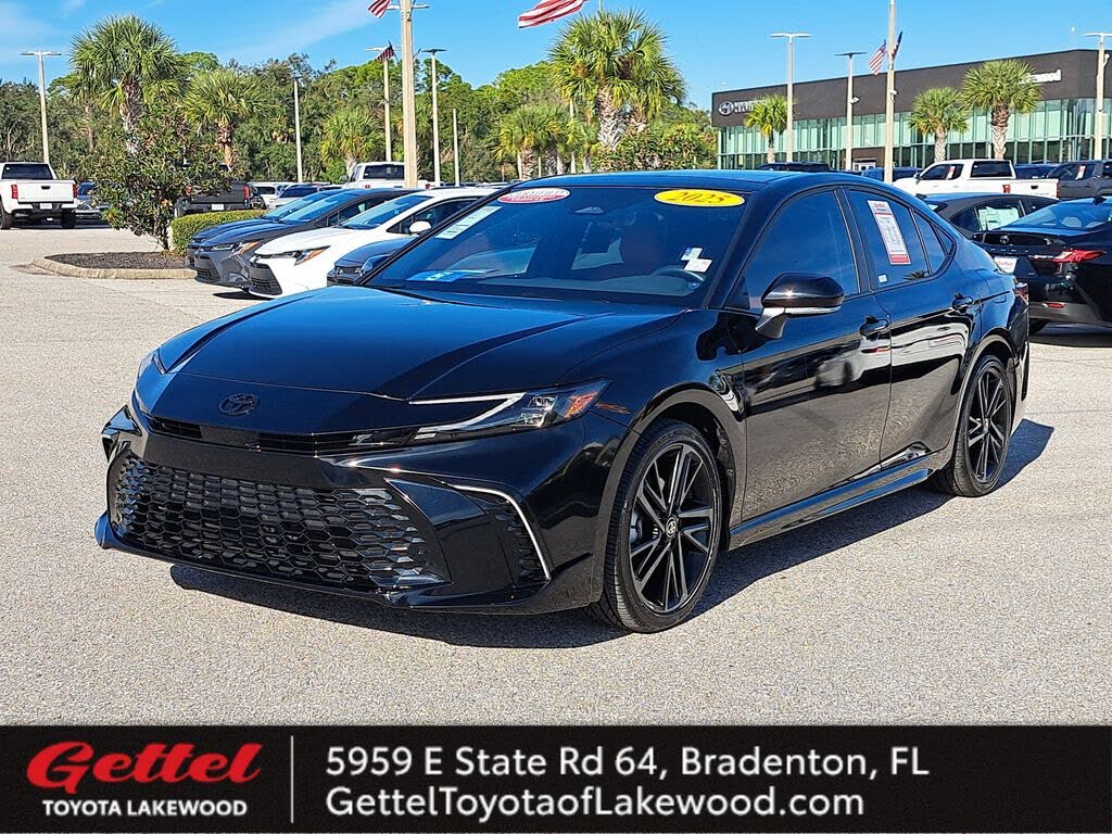 2025 Toyota Camry XSE FWD