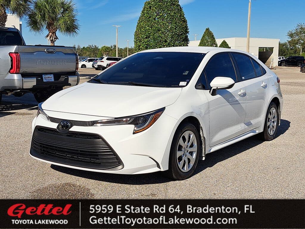2025 Toyota Corolla LE FWD