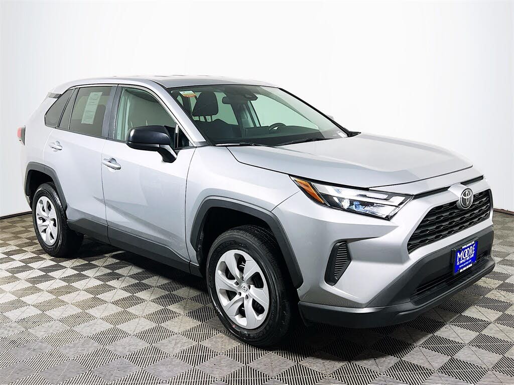 2025 Toyota RAV4 LE AWD