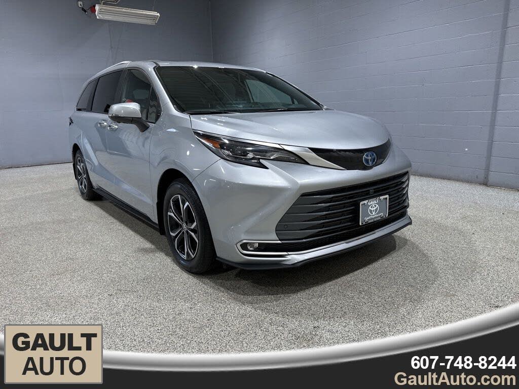 2025 Toyota Sienna Platinum 7-Passenger AWD