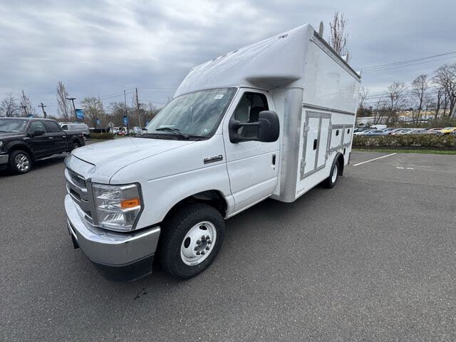 2026 Ford E-Series Chassis E-350 SD Cutaway 138 RWD