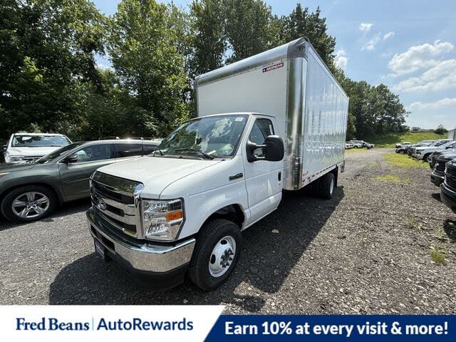 2026 Ford E-Series Chassis E-450 SD Cutaway 158 DRW RWD