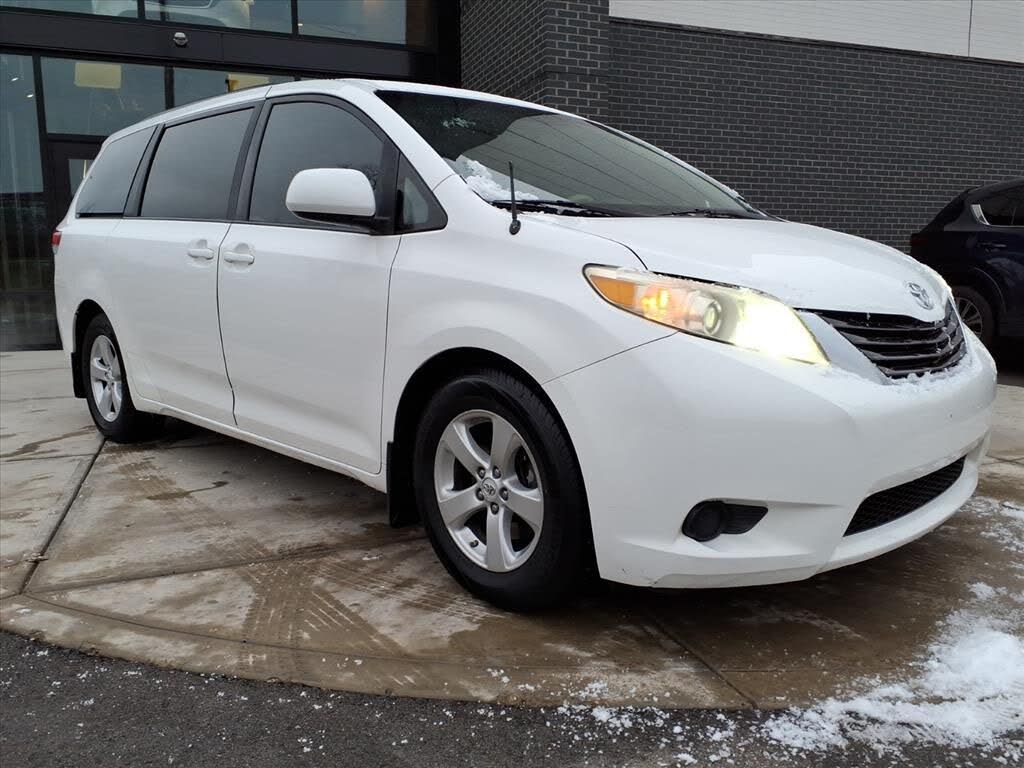 2011 Toyota Sienna 7-Passenger V6 FWD