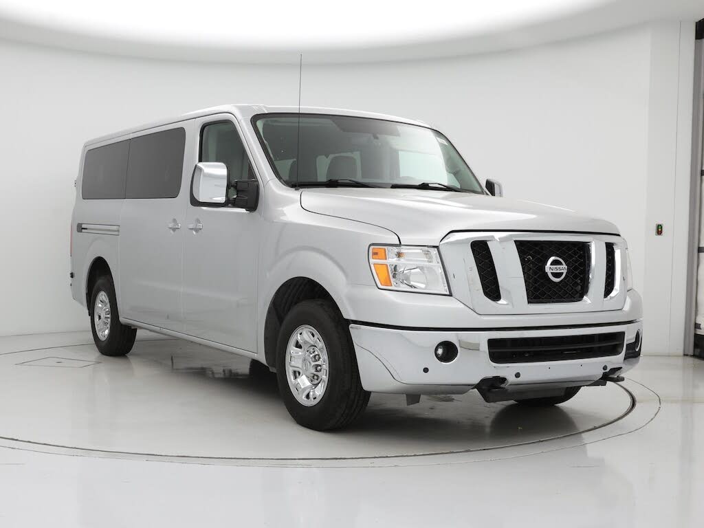 2018 Nissan NV Passenger V8 SL RWD