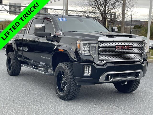 2023 GMC Sierra 3500HD Denali Crew Cab 4WD
