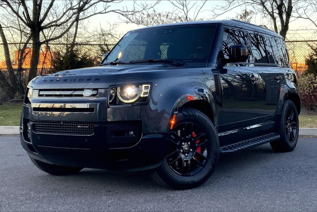2023 Land Rover Defender 110 X-Dynamic SE AWD