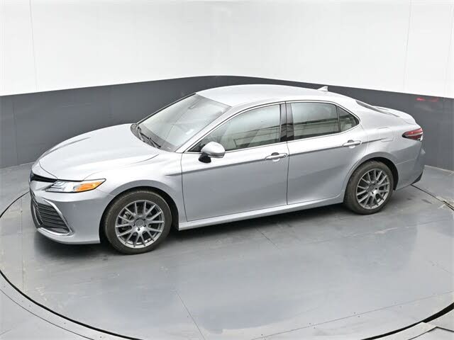 2023 Toyota Camry Hybrid XLE FWD