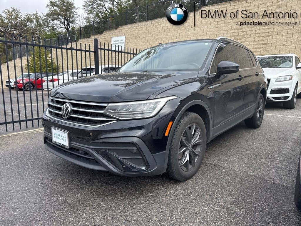 2023 Volkswagen Tiguan SE FWD