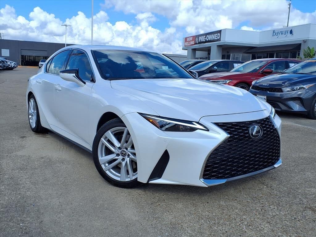 2024 Lexus IS 300 RWD